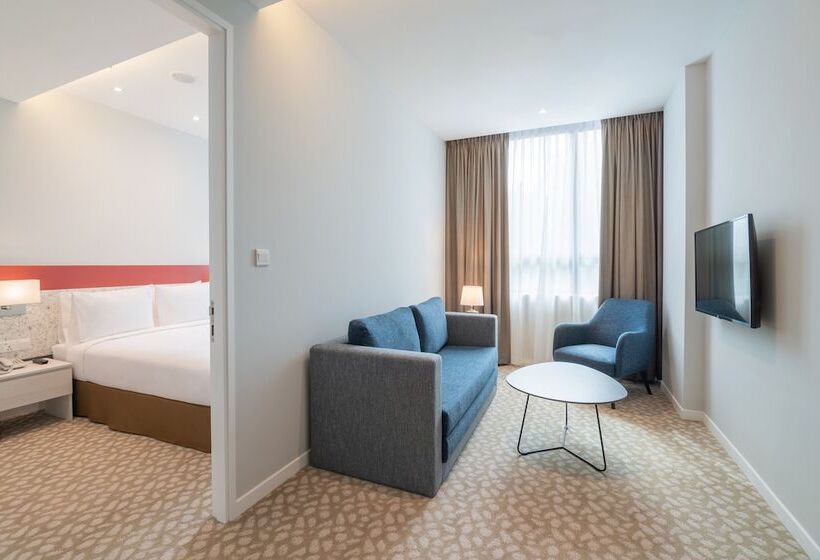 스위트, Holiday Inn Express & Suites Johor Bahru By Ihg