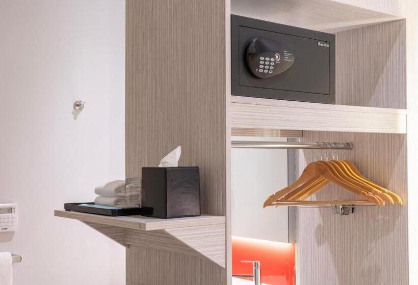 스탠다드 룸, Holiday Inn Express & Suites Johor Bahru By Ihg