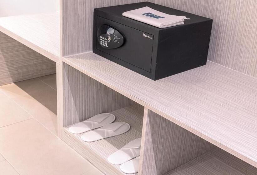 스위트, Holiday Inn Express & Suites Johor Bahru By Ihg