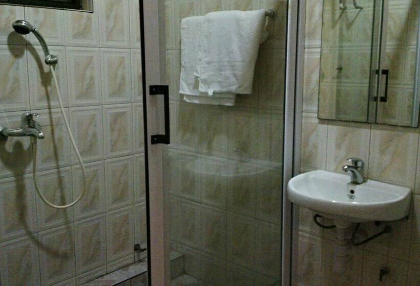 اتاق استاندارد, Takoradi Standard