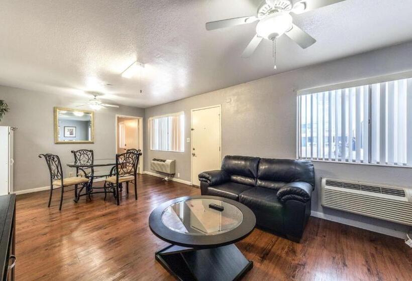 Standard Room Adapted for people with reduced mobility, Motel 6victoria, Tx