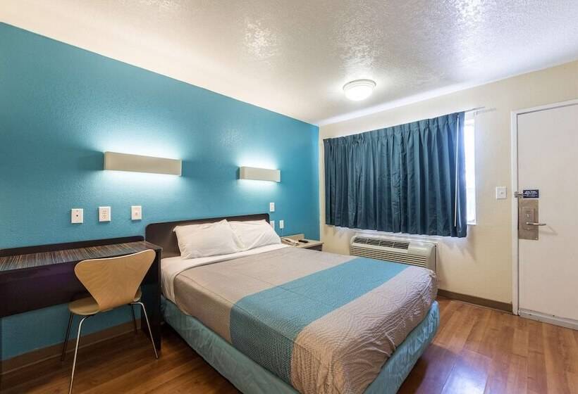 اتاق استاندارد با تخت دوبل برای معلولان, Motel 6victoria, Tx