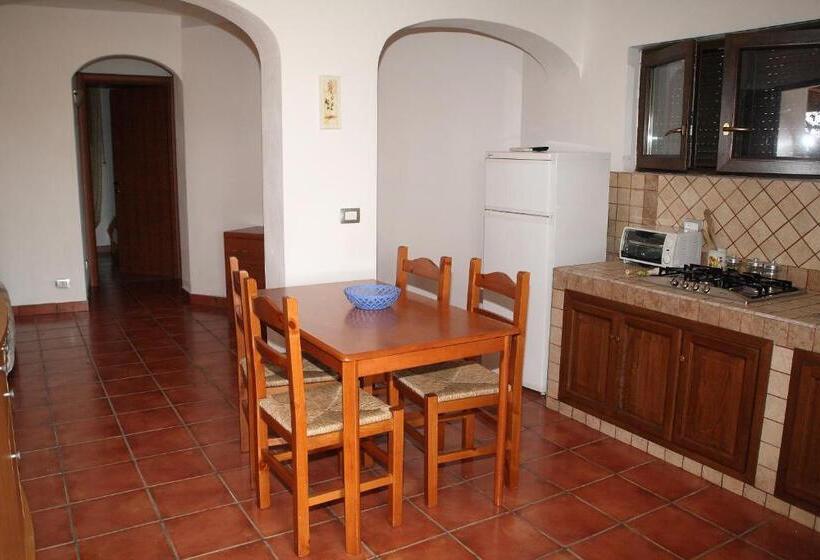 اتاق لوکس, Villa Sorrentina