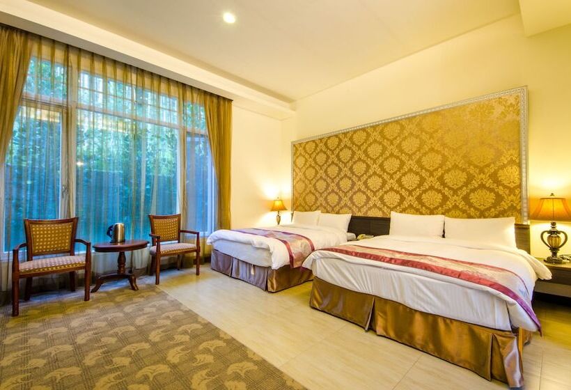 اتاق لوکس چهار تخته, Butchard Villas