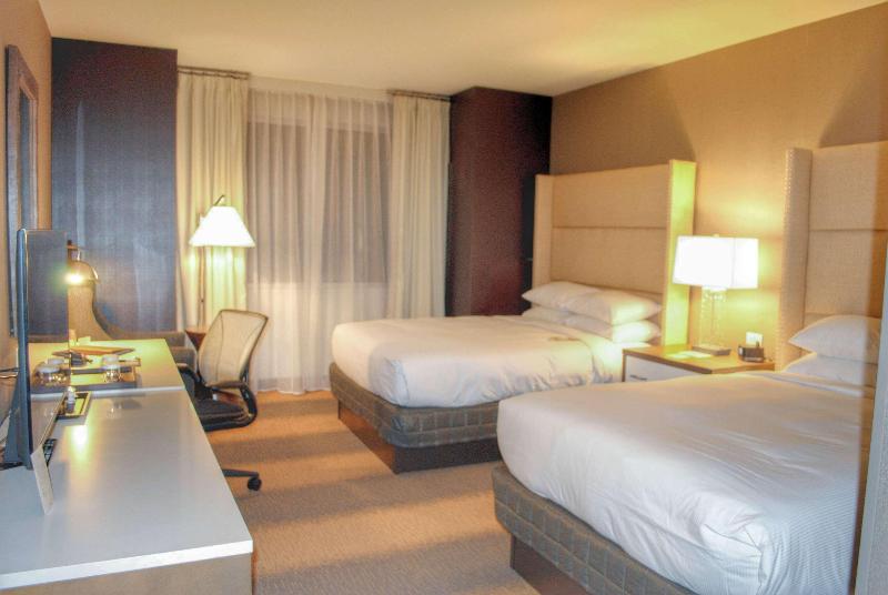 اتاق استاندارد با تخت دو نفره بزرگ, Doubletree By Hilton Reading