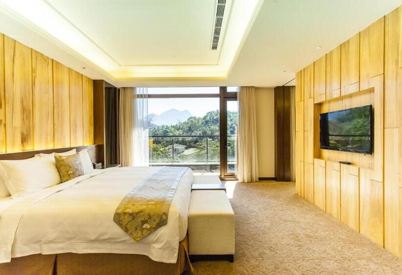 اتاق لوکس با تخت بزرگ, Fuli Hot Spring Resort