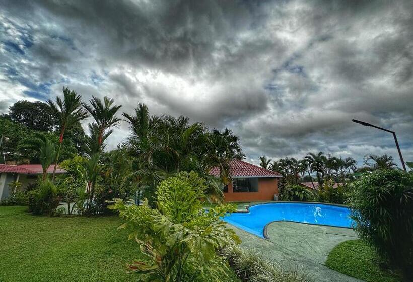 اتاق استاندارد سه نفره, Loma Real Hot Springs Bed & Breakfast