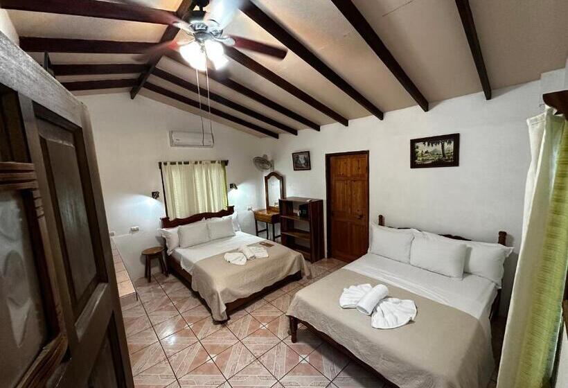 اتاق خانوادگی, Loma Real Hot Springs Bed & Breakfast