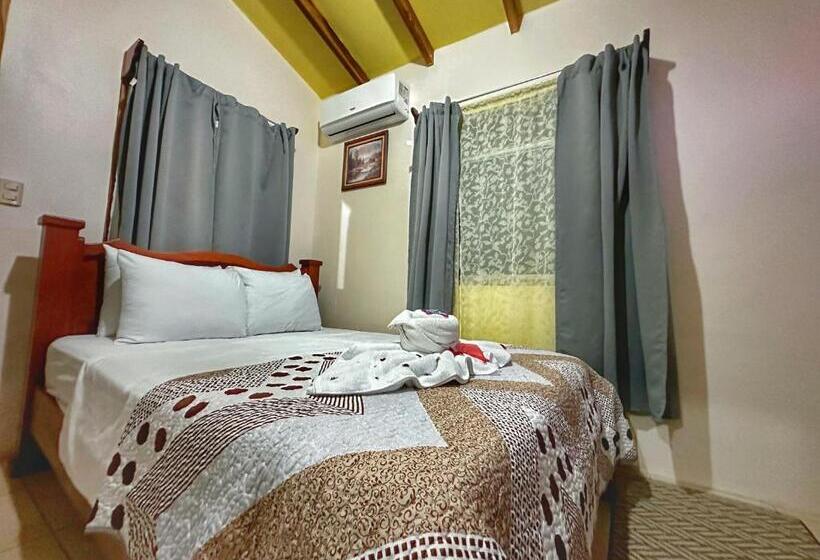 اتاق اکونومی, Loma Real Hot Springs Bed & Breakfast