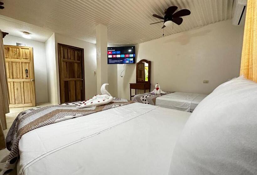 اتاق استاندارد سه نفره, Loma Real Hot Springs Bed & Breakfast