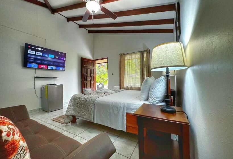اتاق استاندارد, Loma Real Hot Springs Bed & Breakfast