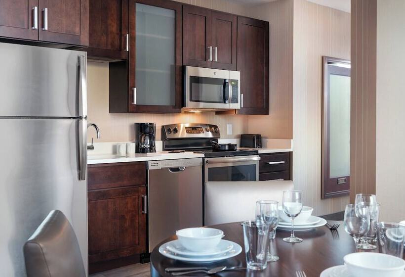 2 Bedroom Suite, Residence Inn Chicago Downtown/loop