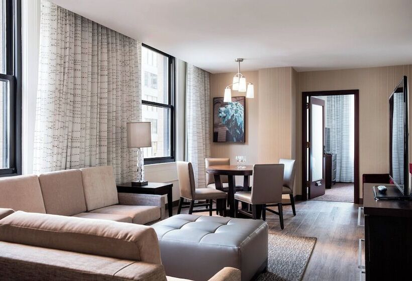 2 Bedroom Suite, Residence Inn Chicago Downtown/loop