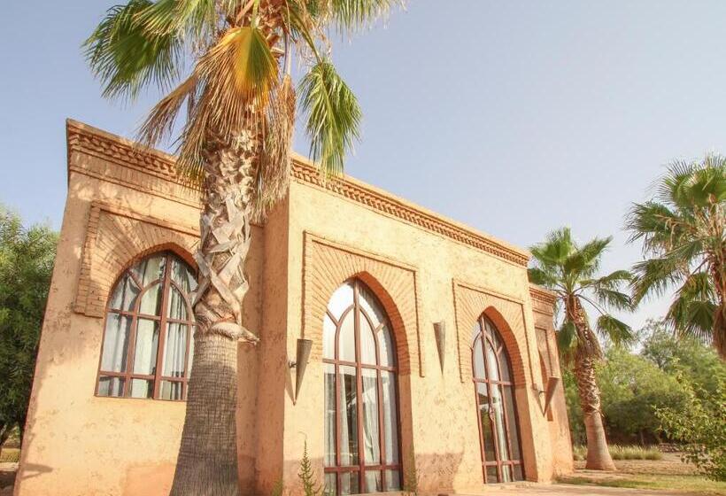 سوییت خانوادگی, Le Cazar