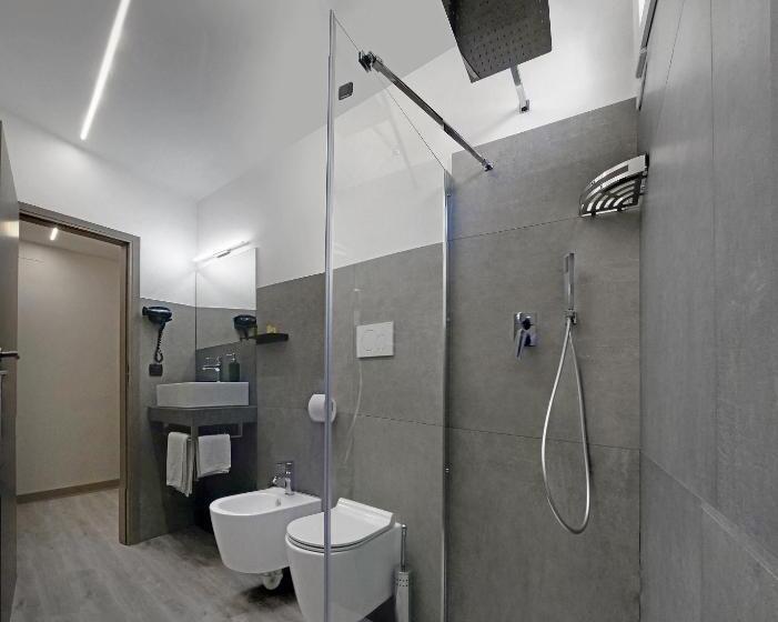 استودیوی استاندارد, Residence Eden & Spa