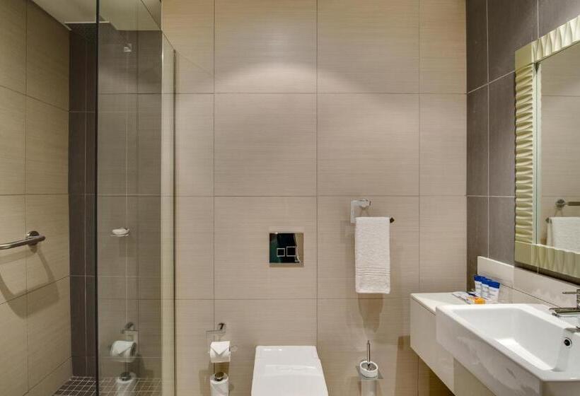 اتاق استاندارد با تخت بزرگ, Alliance Hotel By Eagles