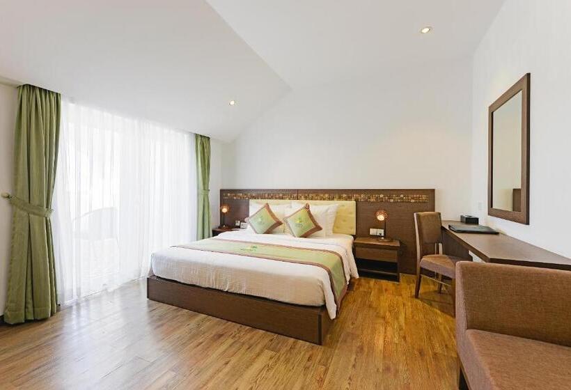 سوئیت با چشم‌انداز رودخانه, Ben Tre Riverside Resort