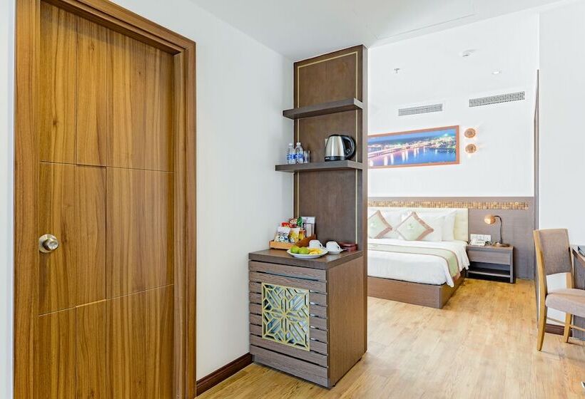 سوئیت با چشم‌انداز رودخانه, Ben Tre Riverside Resort