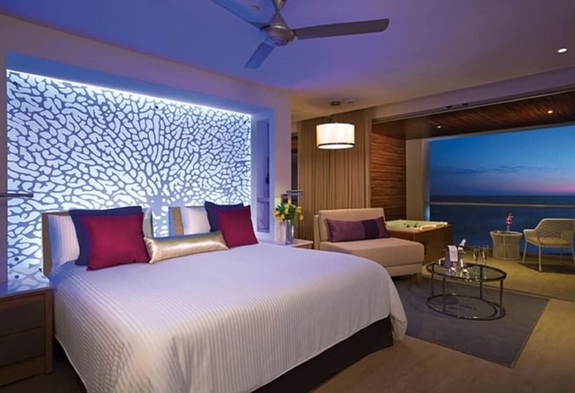 Club Junior Suite, Breathless Riviera Cancun Resort & Spa®  All Inclusive  Adults Only