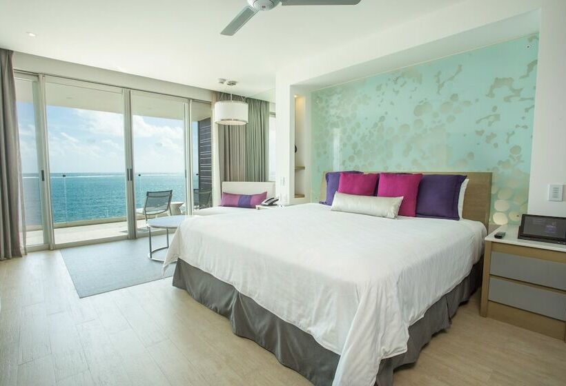 Junior Suite King Bed, Breathless Riviera Cancun Resort & Spa®  All Inclusive  Adults Only