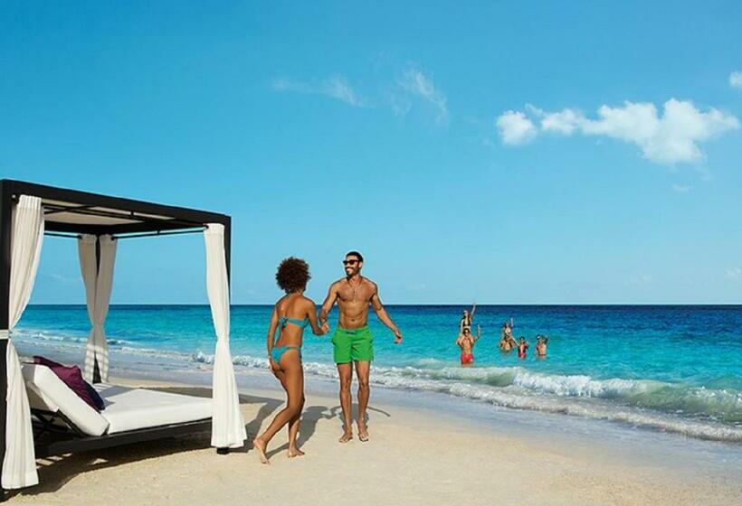 Junior Suite Club med havudsigt, Breathless Riviera Cancun Resort & Spa®  All Inclusive  Adults Only