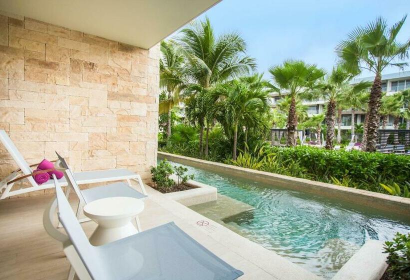 سوئیت جونیور کلوب با چشم‌انداز دریا, Breathless Riviera Cancun Resort & Spa®  All Inclusive  Adults Only