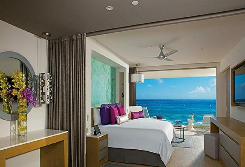 Club Junior Suite, Breathless Riviera Cancun Resort & Spa®  All Inclusive  Adults Only