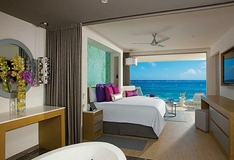 Club Junior Suite, Breathless Riviera Cancun Resort & Spa®  All Inclusive  Adults Only