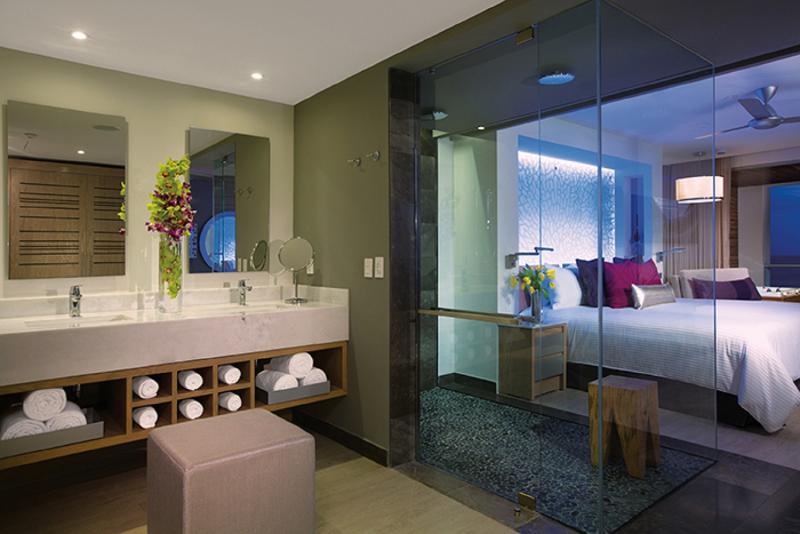 سوئیت جونیور کلوب با چشم‌انداز دریا, Breathless Riviera Cancun Resort & Spa   Adults Only   All Inclusive
