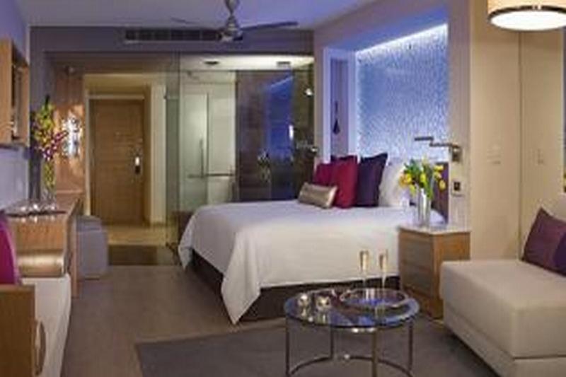 سوییت جونیور با چشم‌انداز استخر, Breathless Riviera Cancun Resort & Spa®  All Inclusive  Adults Only