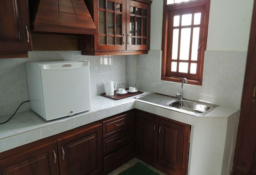 اتاق استاندارد, Airport Green View Resort