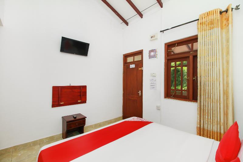 اتاق استاندارد, Airport Green View Resort