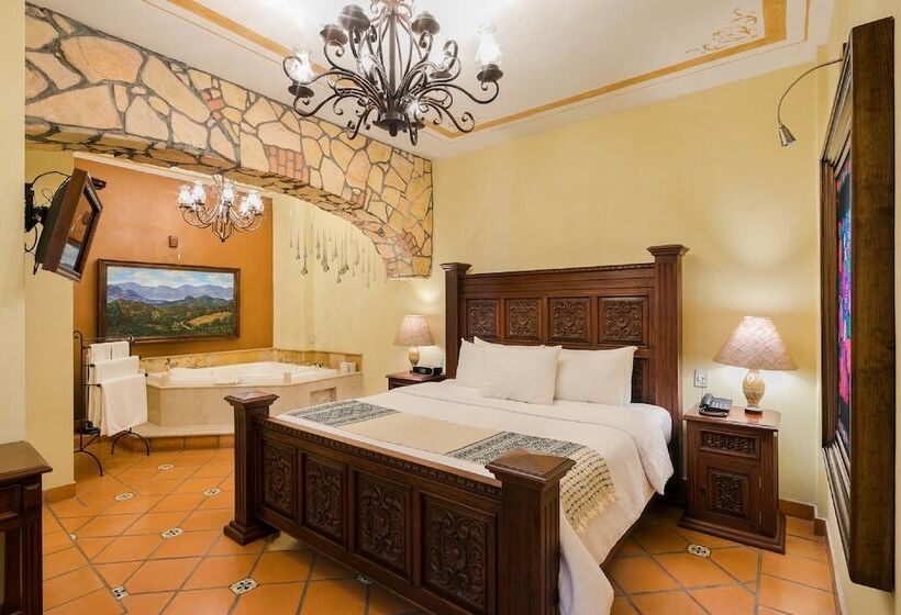 سوییت جونیور, Casona Maria