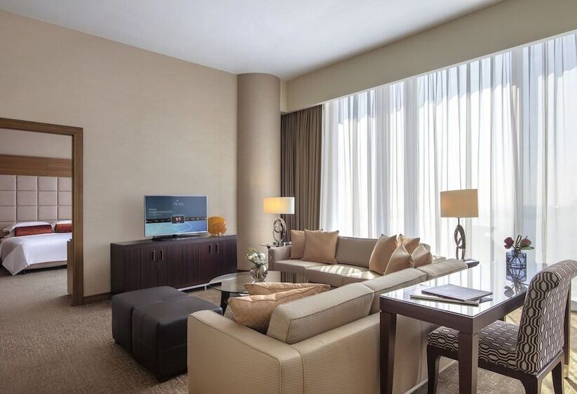 1 Bedroom Apartment City View, City Centre Rotana Doha