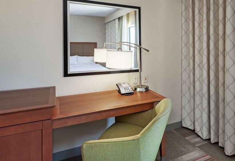 اتاق استاندارد با 2 تخت دوبل, Hampton Inn & Suites Claremore