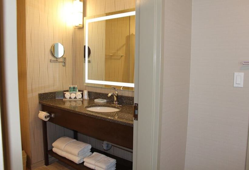 Suite, Holiday Inn Express & Suites Cold Lake