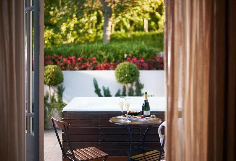 استودیوی استاندارد, Leeu Estates