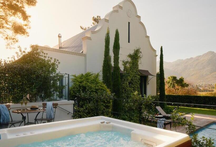 کلبه ییلاقی سوپریور یک خوابه, Leeu Estates