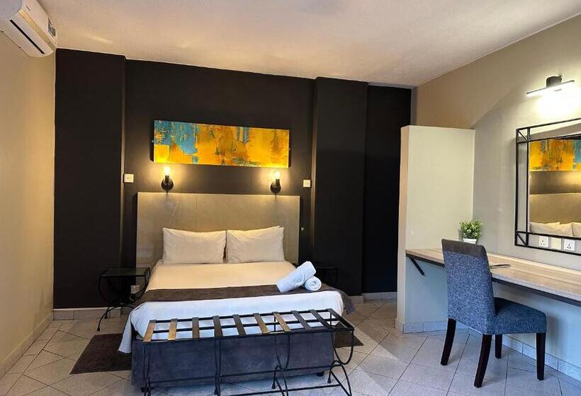 اتاق لوکس, N1 Hotel Samora Machel Harare