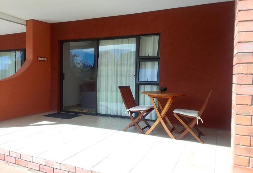 اتاق لوکس با تخت بزرگ, Botleng Guest House