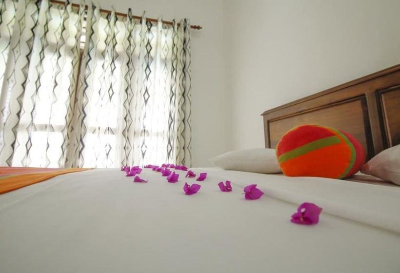 اتاق لوکس با بالکن, Rockery Villa Ayurveda