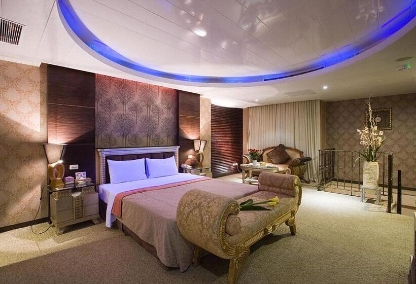 اتاق استاندارد با وان آب گرم, Crystal Business Motel