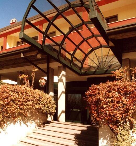 اتاق استاندارد یک نفره, Cinzia Ristorante Christian E Manuel