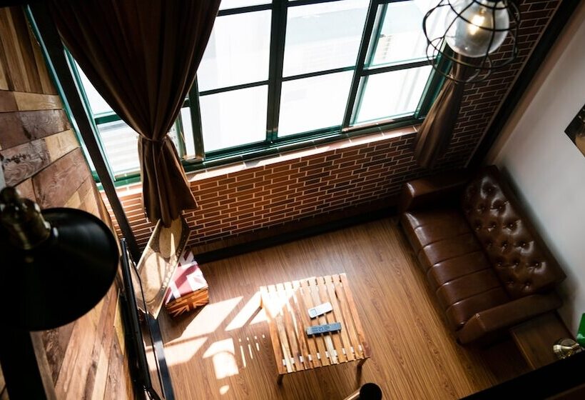 اتاق اکونومی با تخت دوبل, Hinoki Mansion