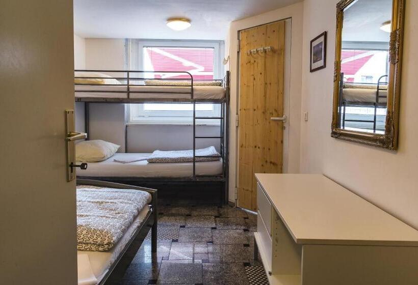 اتاق استاندارد چهار تخته, Hostel 24