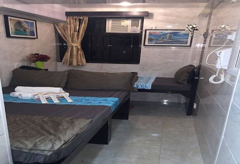 اتاق استاندارد سه نفره, Skycity Hostel