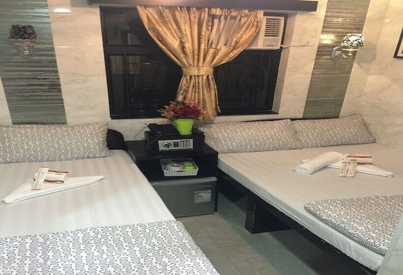 اتاق استاندارد سه نفره, Skycity Hostel