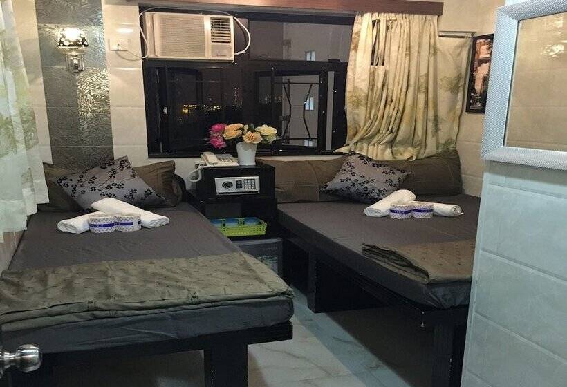 اتاق استاندارد سه نفره, Skycity Hostel