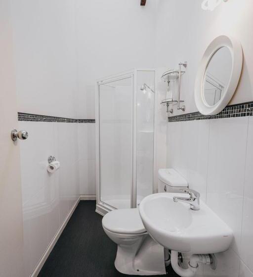 패밀리 스위트, Albert Hotel Daylesford