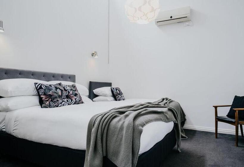 패밀리 스위트, Albert Hotel Daylesford